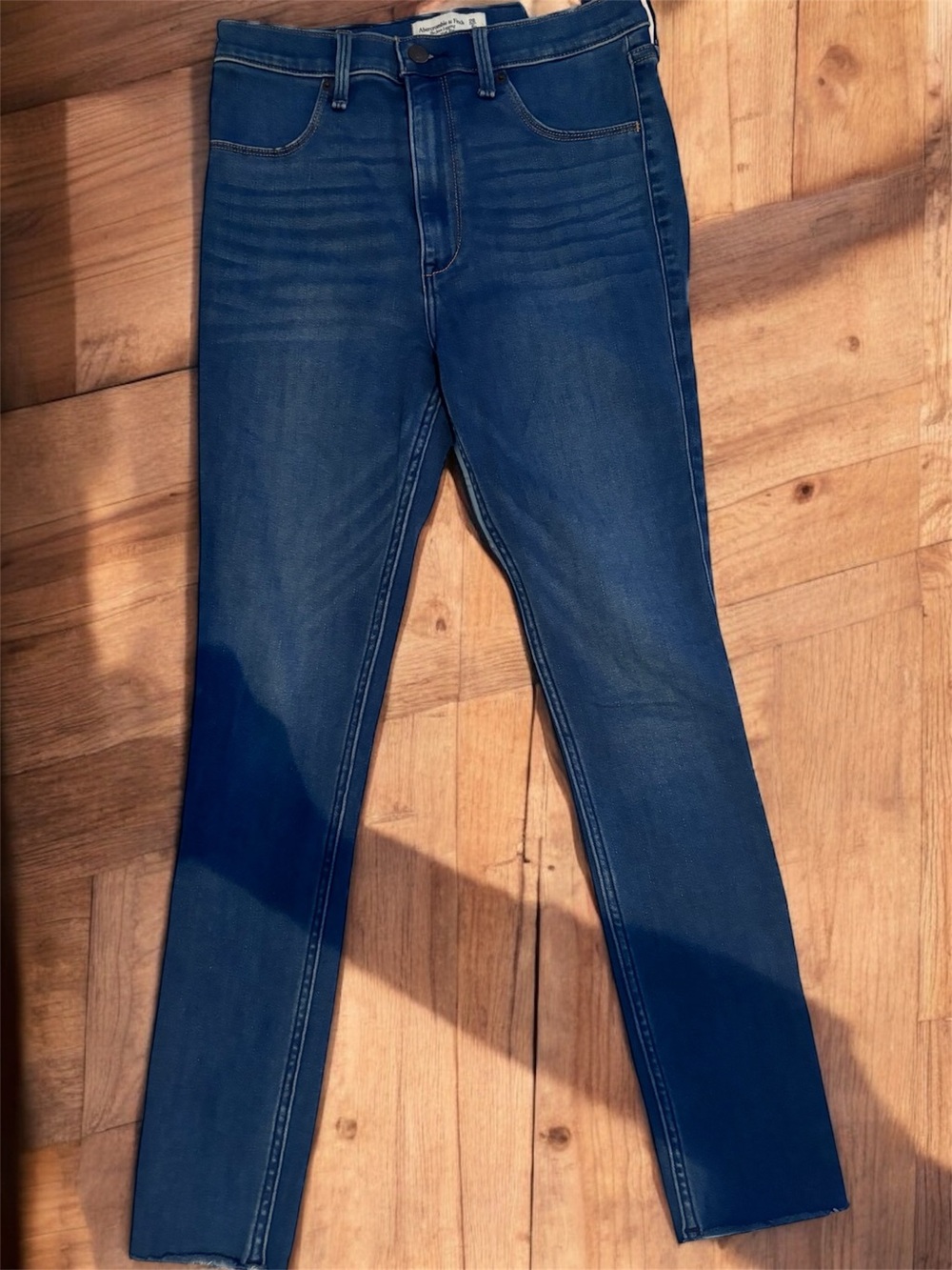 Abercrombie ultra high rise jean legging blue denim Women’s size 28 / 6